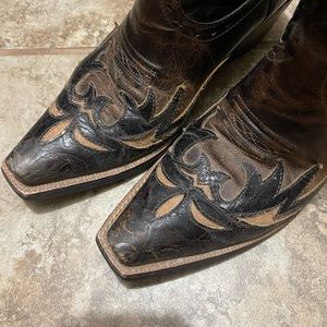 Ariat size 9 womens boots